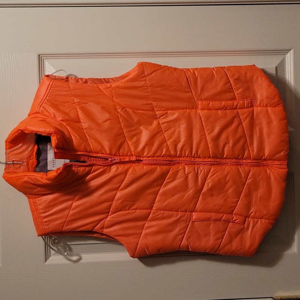 💚 Aeropostale Junior’s Puffy Vest (size M)